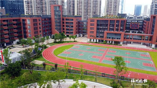 榕14所新校落成,提供学位约2万个